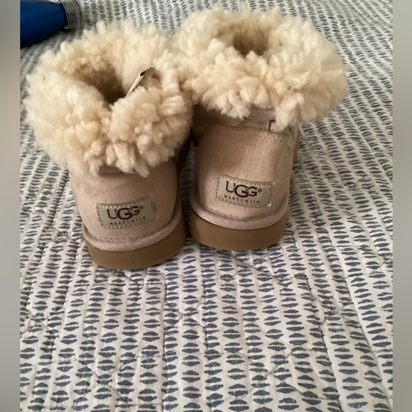 UGG Cory II Geniune Shearling Lined Suede Ankle Boot Women’s size 6W - Picture 7 of 7